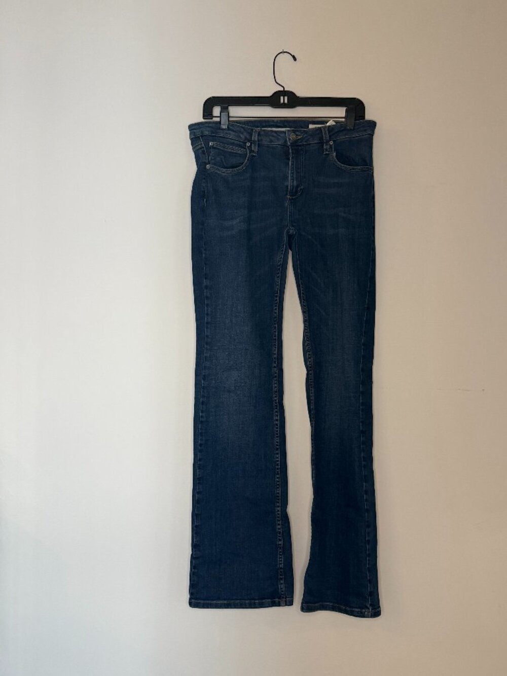 Reiko Mid Rise Dark Wash Jeans Size 30